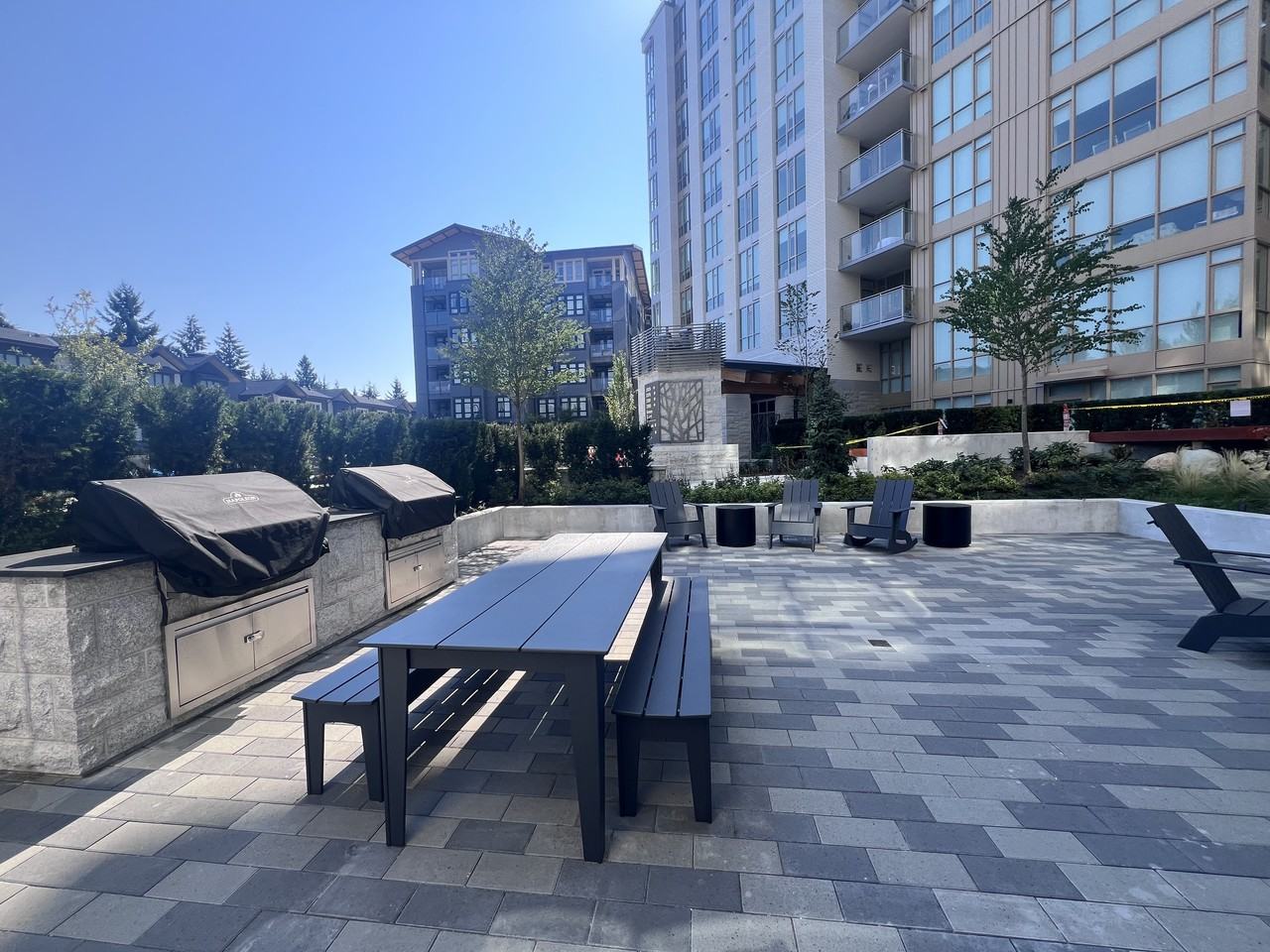 Lynn Living - Photo 4 of 18