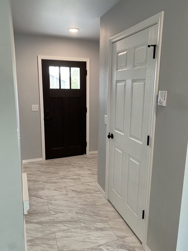 2480 Chestnut Dr - Photo 4 of 16