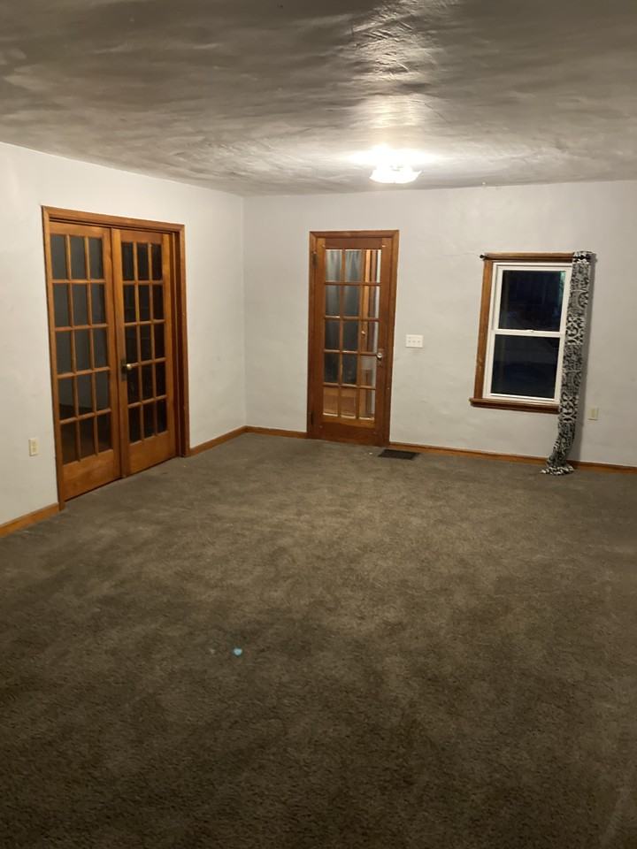 403 Grand St #1 - Photo 3 of 14