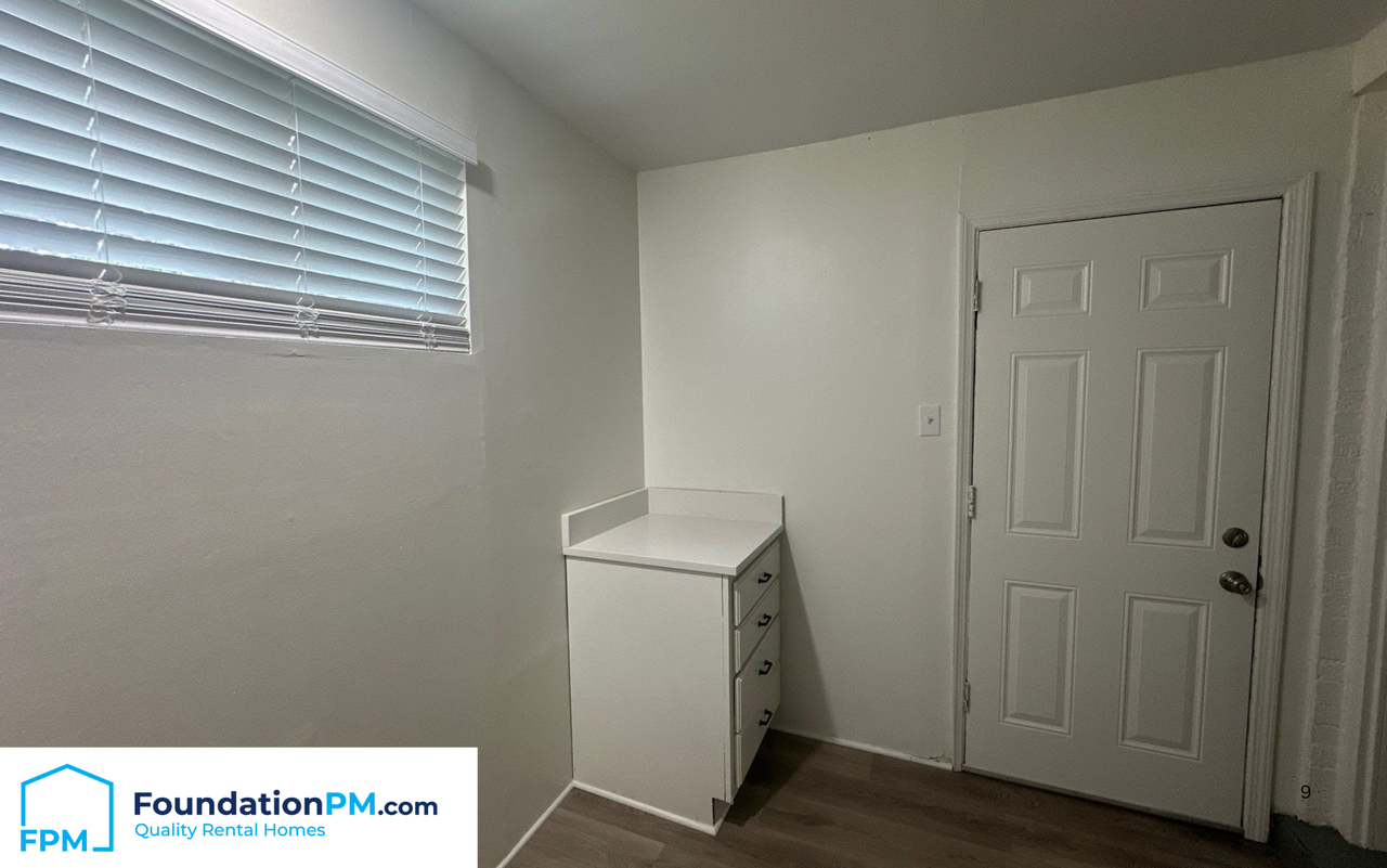 113 N Greer St #1 - Photo 5 of 19