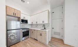 897 New York Ave #1R - Photo 1 of 1