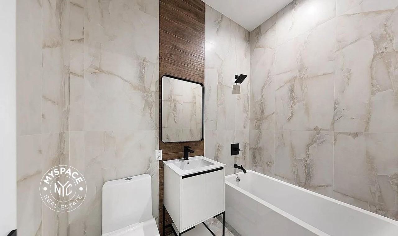 897 New York Ave #1R - Photo 5 of 5