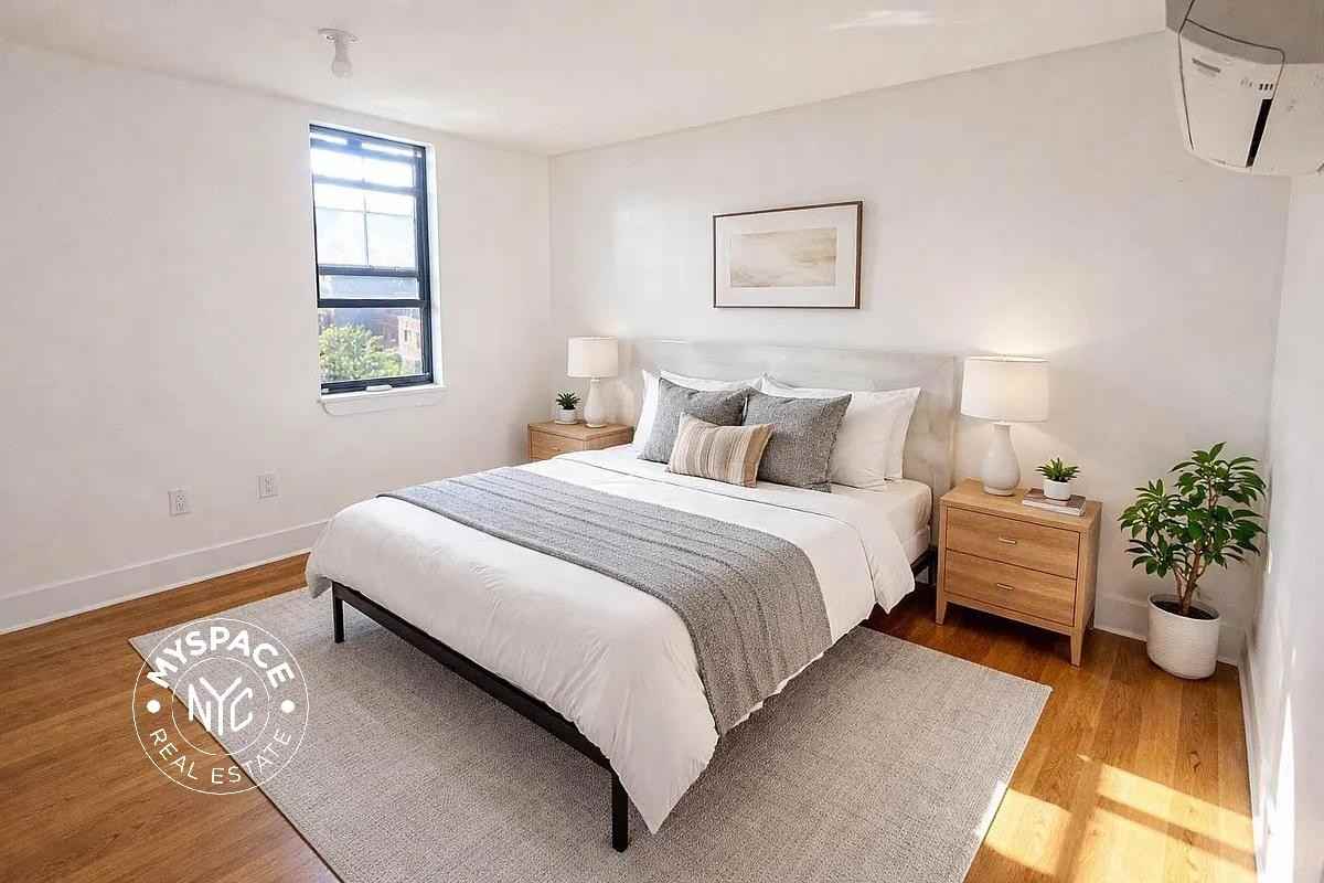 38 Malcolm X Blvd #4B - Photo 2 of 8