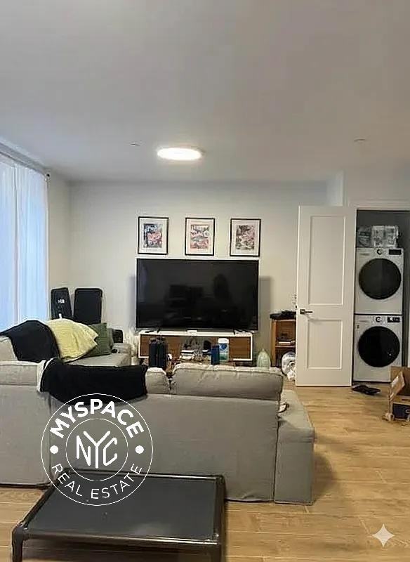 56 E 21st St #4C - Photo 2 of 7