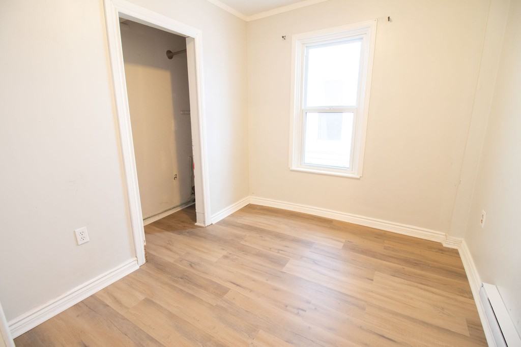 71 John St - Photo 7 of 33