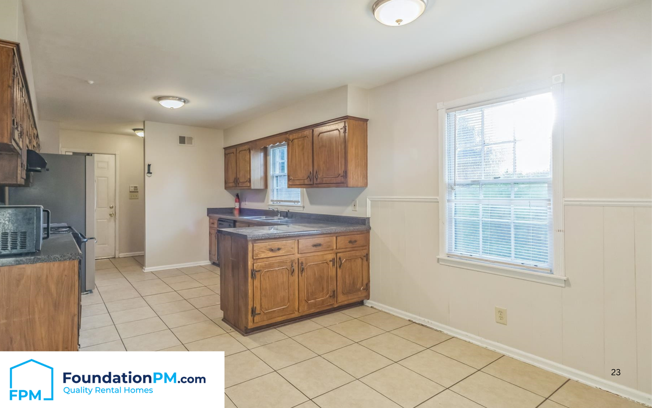 5540 Quince Rd #1 - Photo 4 of 15