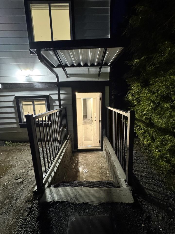 24765 Halnor Ave - Photo 2 of 21