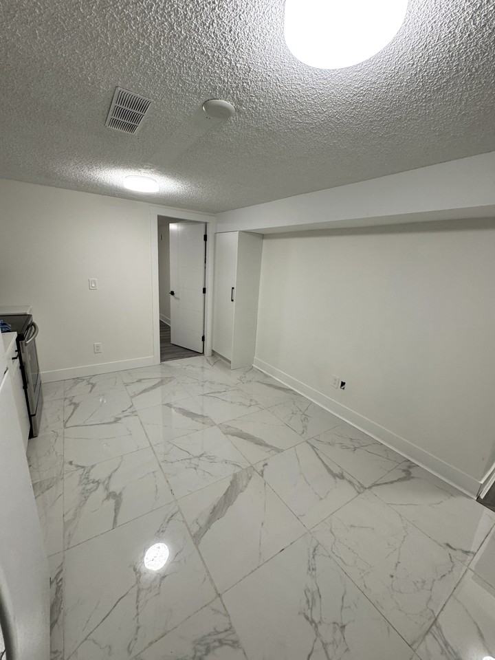 24765 Halnor Ave - Photo 7 of 21