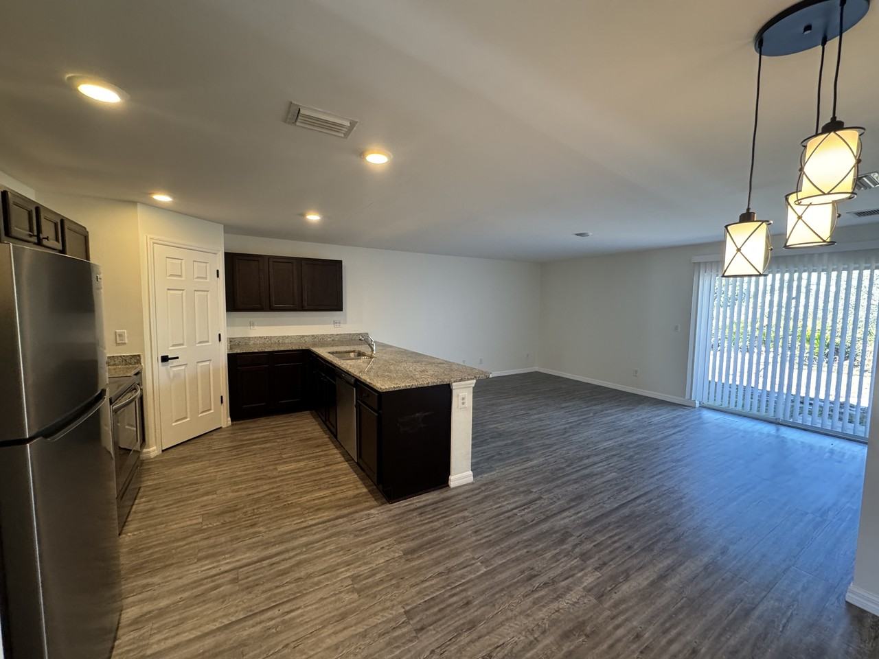 1195 Highlands Rd #1 - Photo 5 of 19