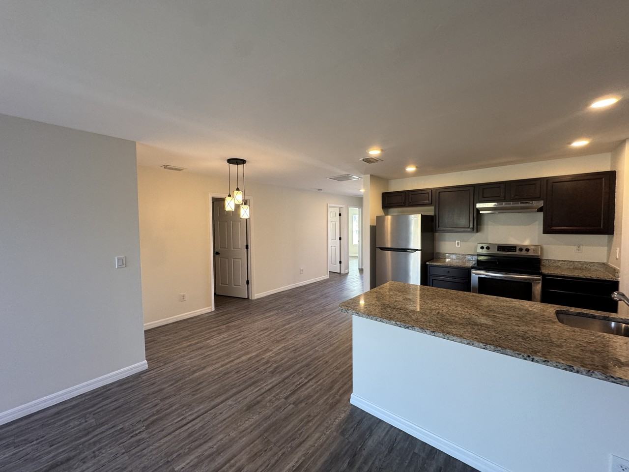 1195 Highlands Rd #1 - Photo 6 of 19