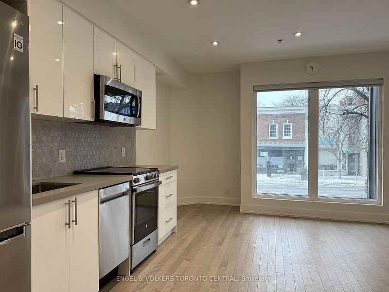 1555 Bloor Street West #4 - Photo 4 of 15