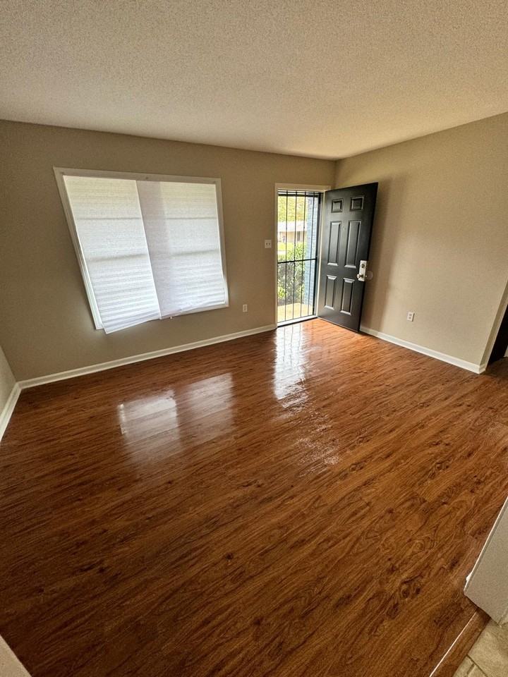 5050 Long Branch Dr #1 - Photo 3 of 23