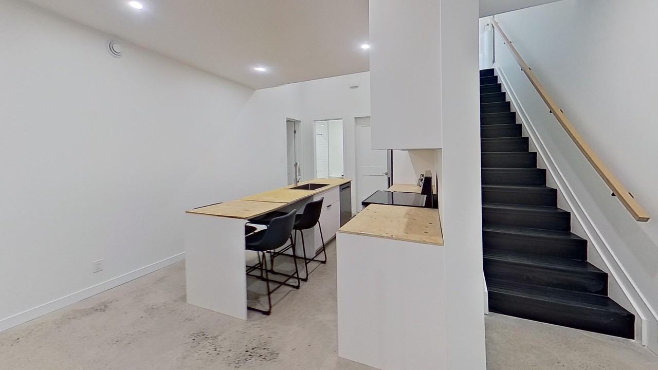 44 Chippewa Ave #B - Photo 3 of 10