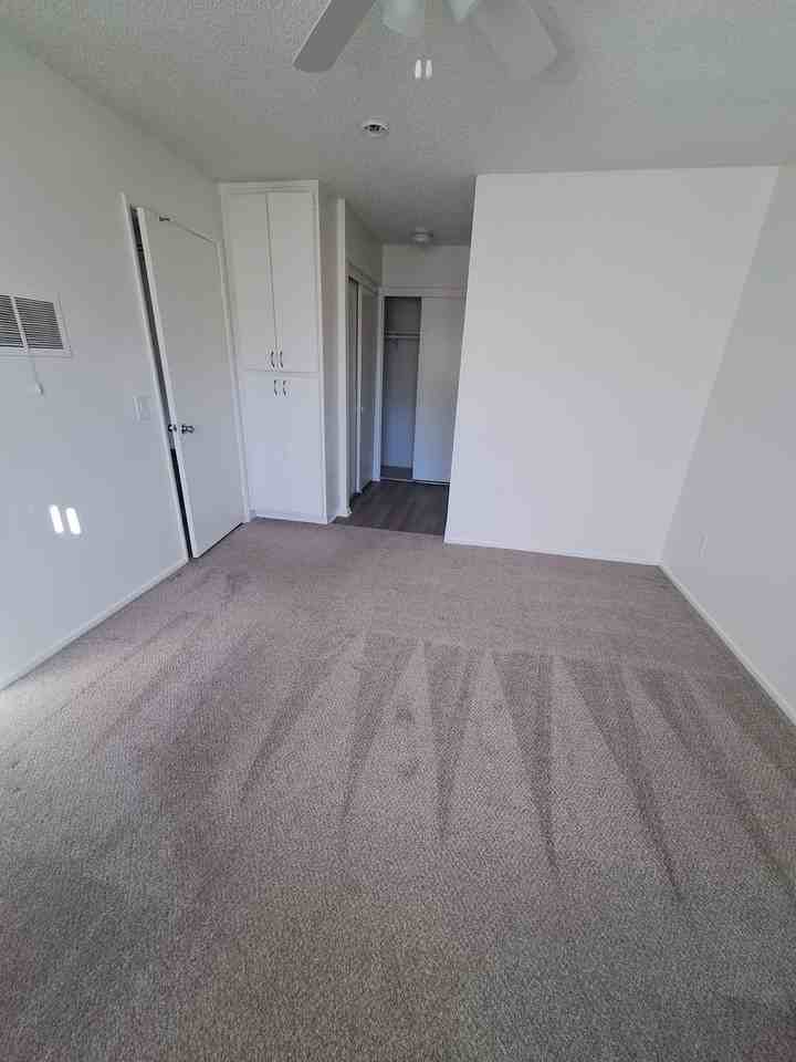 170 Amberway Apartments - Photo 7 of 32