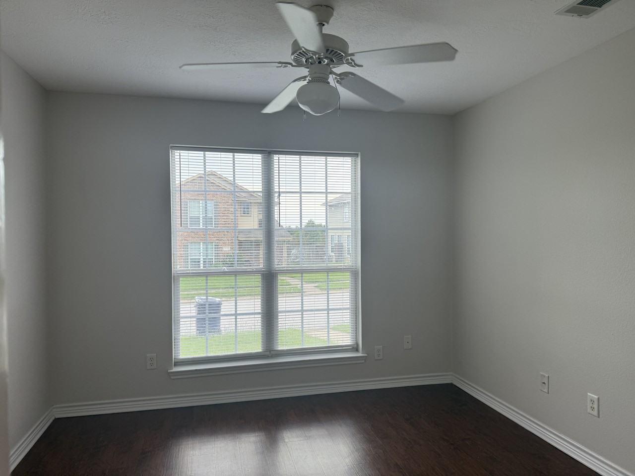 4039 Southern Trace Dr #1 - Photo 4 of 50