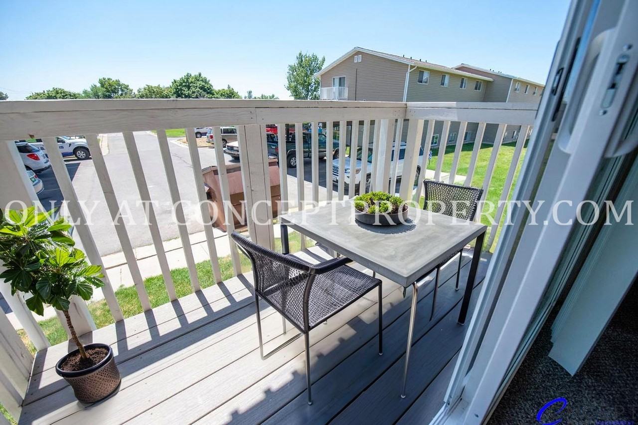 1080 S 1500 E - Photo 7 of 50