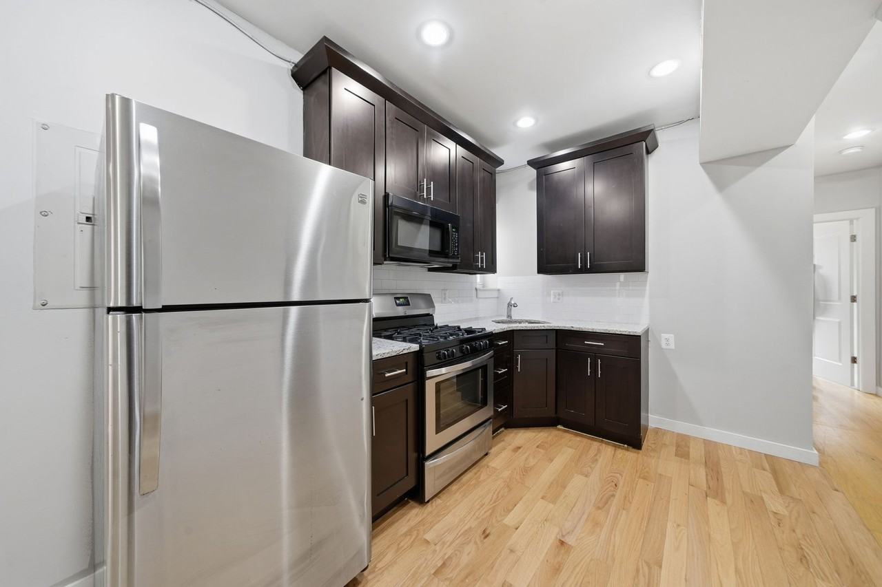 1619 Mt Vernon - Photo 4 of 14