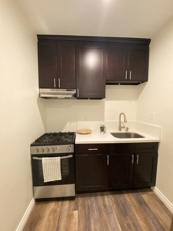 70 13th Pl #13 - Photo 5 of 9