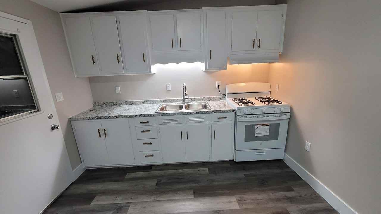 930 Nancy St Rear #2 - Photo 5 of 14