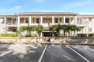 featured image of 115 Country Club Dr #1