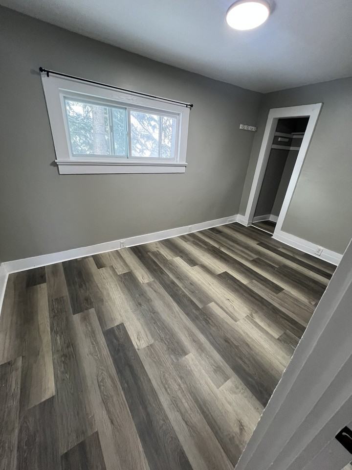 1012 Prospect St #C - Photo 5 of 14