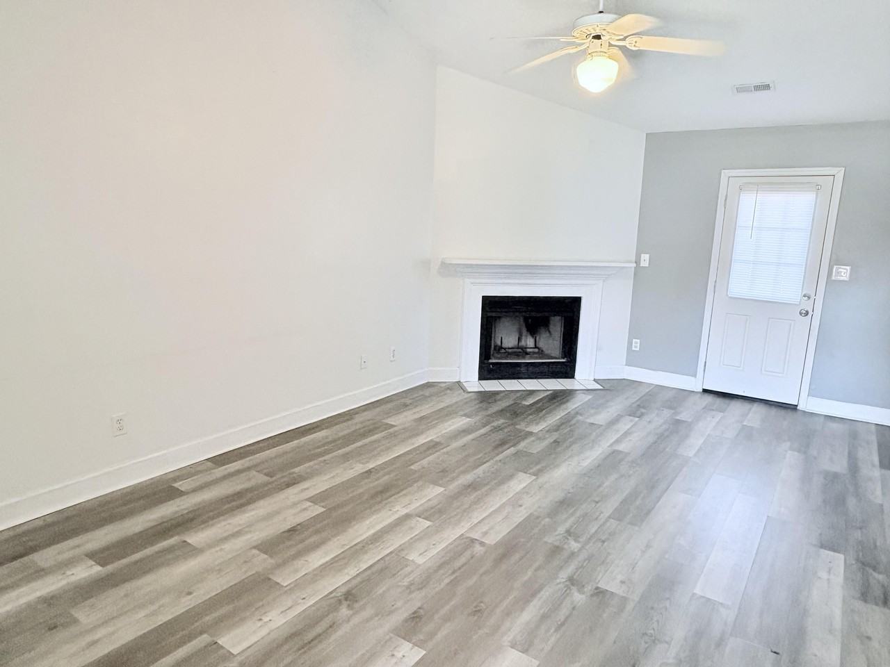 418 Eucalyptus Ln #1 - Photo 3 of 25