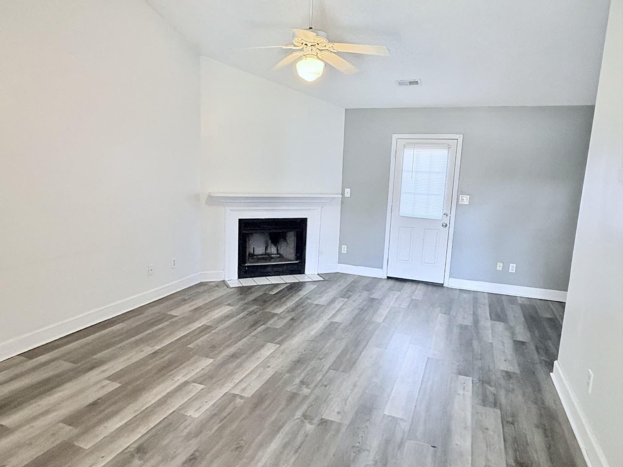 418 Eucalyptus Ln #1 - Photo 4 of 25