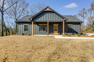 featured image of 319 Bledsoe St #1