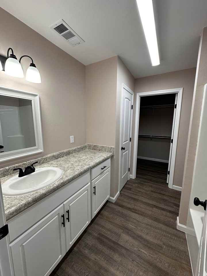 1228 Orange St - Photo 3 of 35