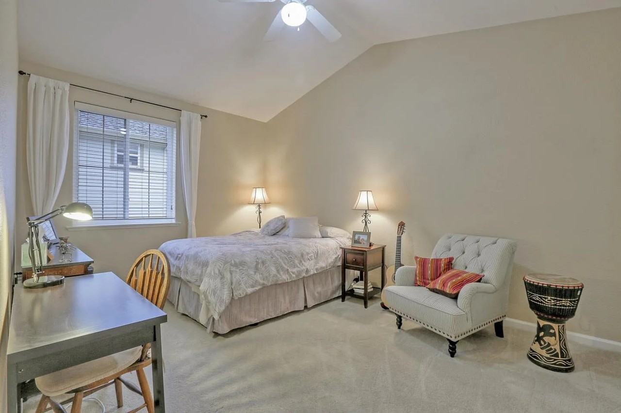 18 Flora Ln #18 - Photo 6 of 15