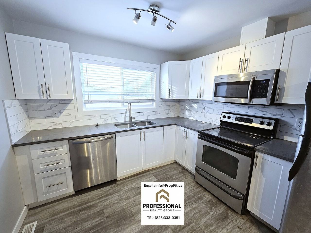 4308 70 St Nw - Photo 3 of 10