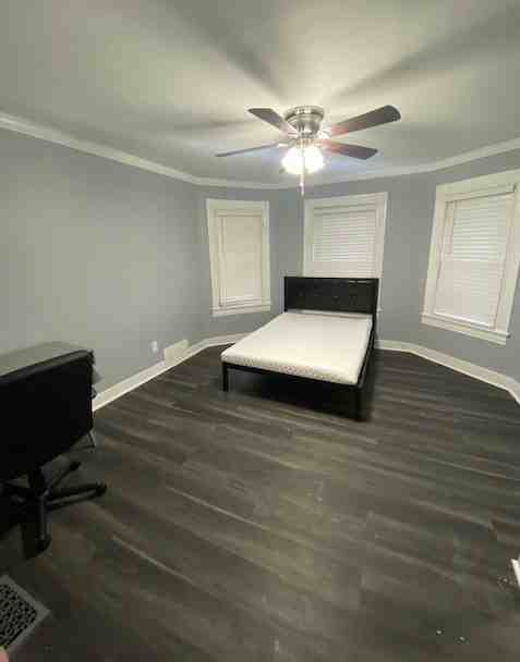 220 Bassett St #1 - Photo 4 of 22
