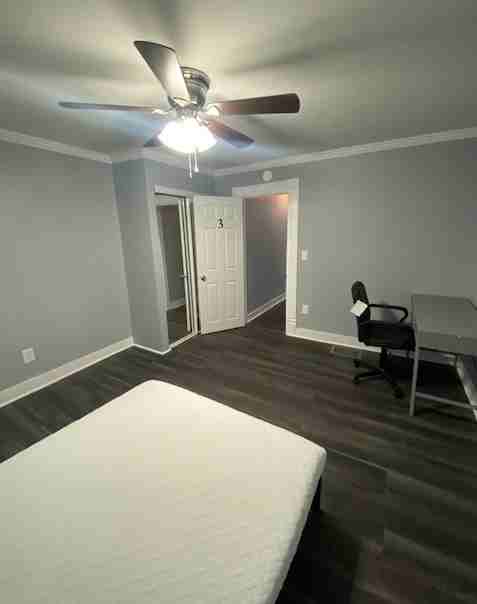 220 Bassett St #1 - Photo 5 of 22
