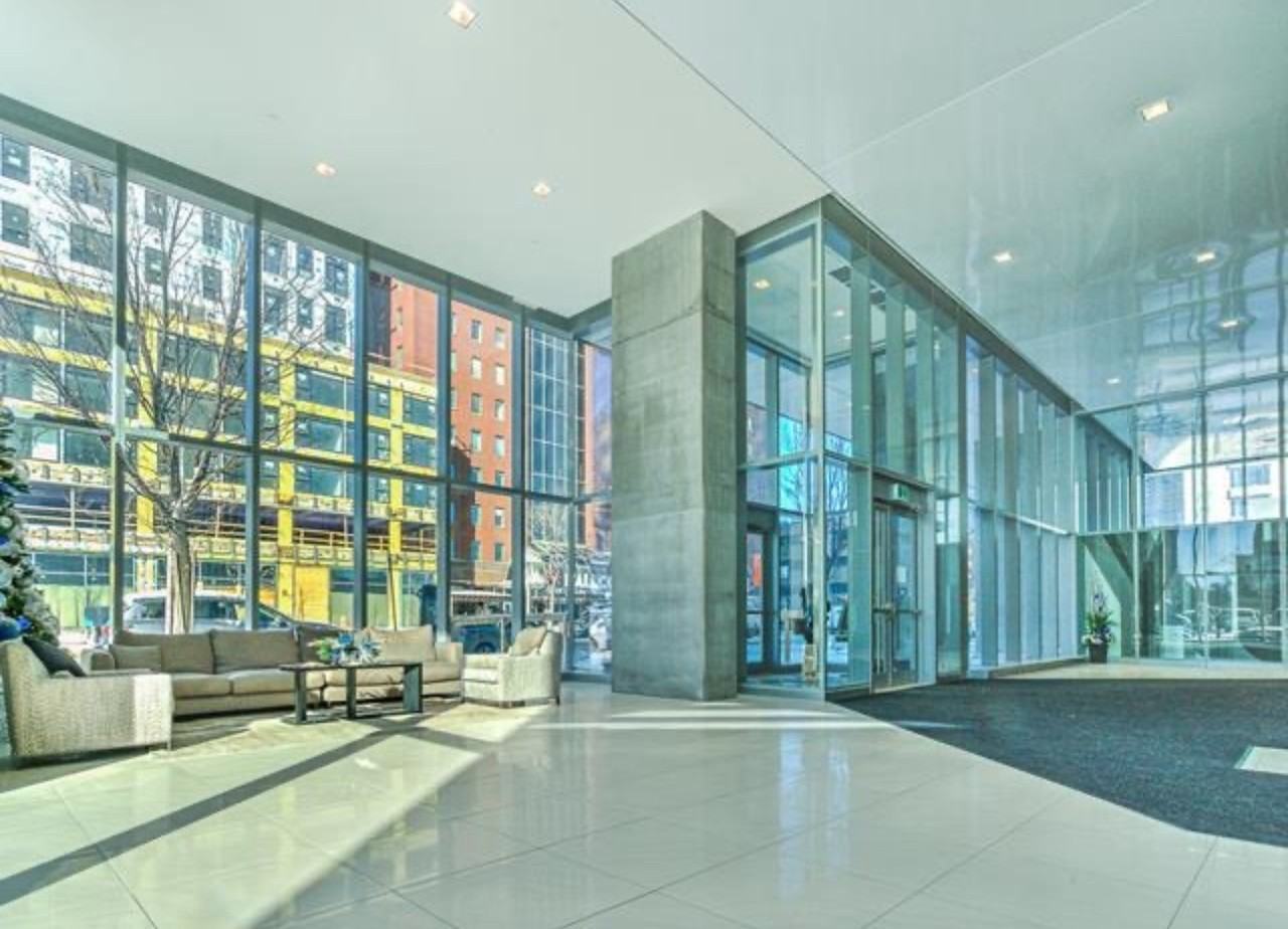 1400 Boulevard René-Lévesque Ouest - Photo 4 of 20