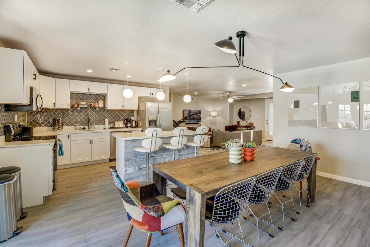 8652 E Cambridge Ave #1 - Photo 6 of 11