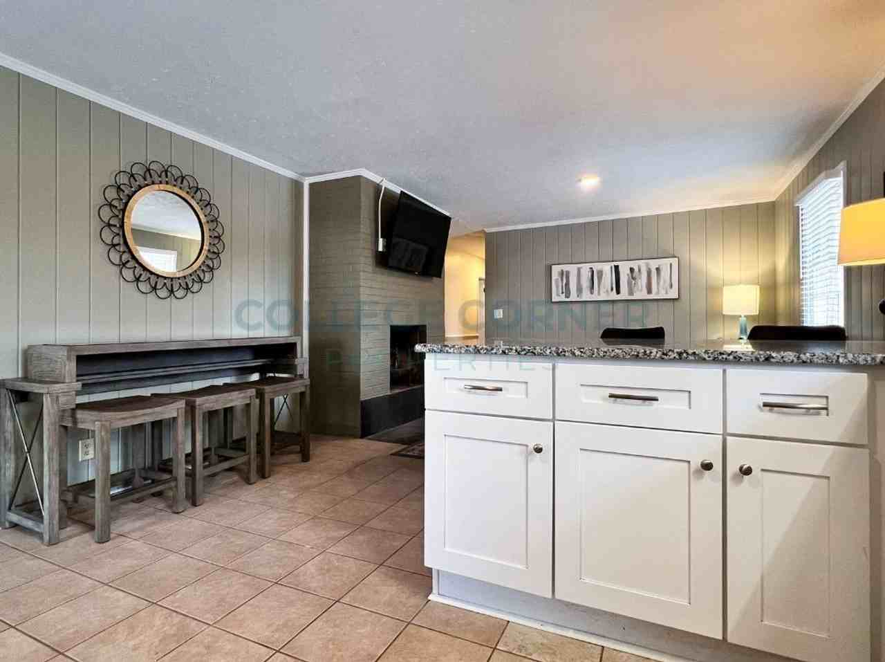 830 Delmonte Dr - Photo 3 of 20