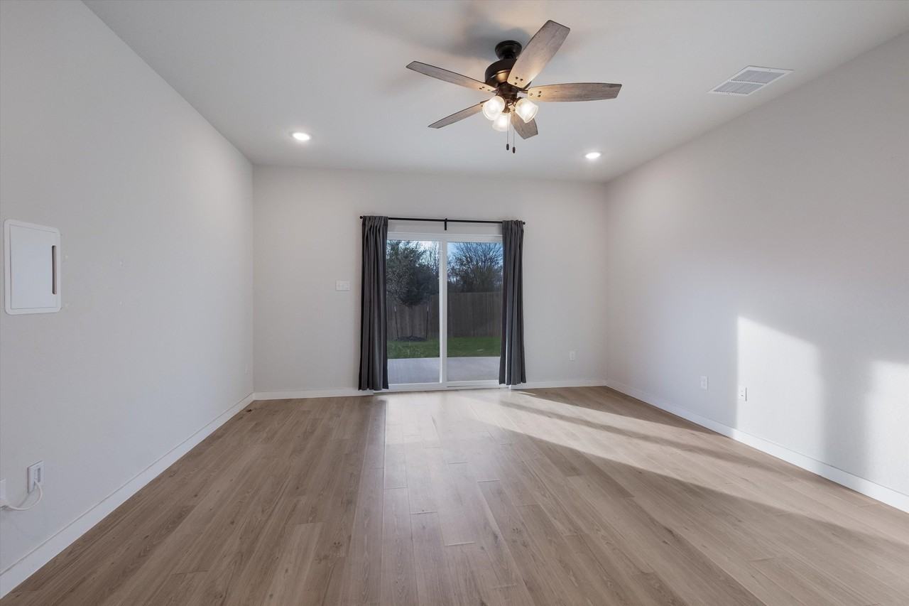 5327 Tourmaline Loop #1 - Photo 4 of 9