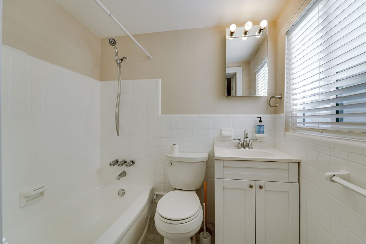 553 72nd Ave #1 - Photo 5 of 13