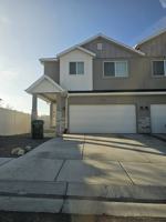 featured image of 725 N 150 E Downstairs - 1 #1