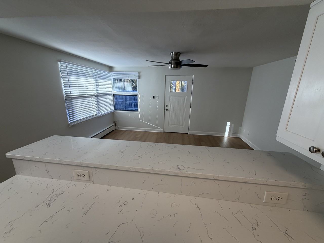 26 E Washington Ave #4 - Photo 4 of 9