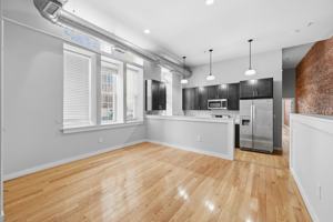 featured image of 1942 Christian St