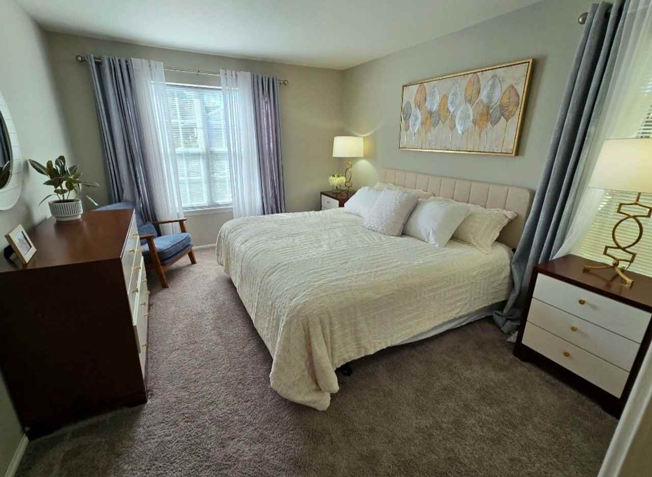 7050-7136 Ducketts Lane - Photo 2 of 50