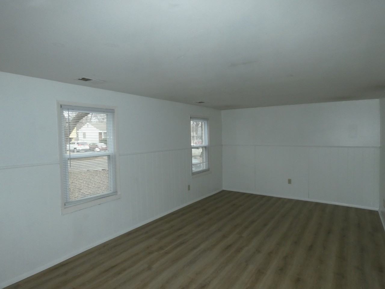 5045 Ne 56th Pl - Photo 4 of 22