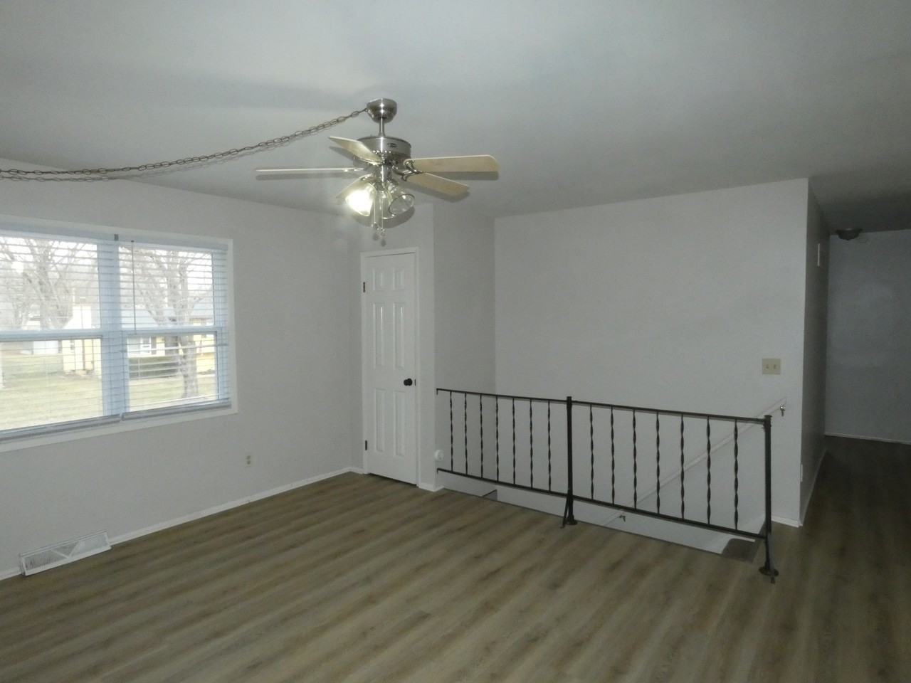 5045 Ne 56th Pl - Photo 7 of 22