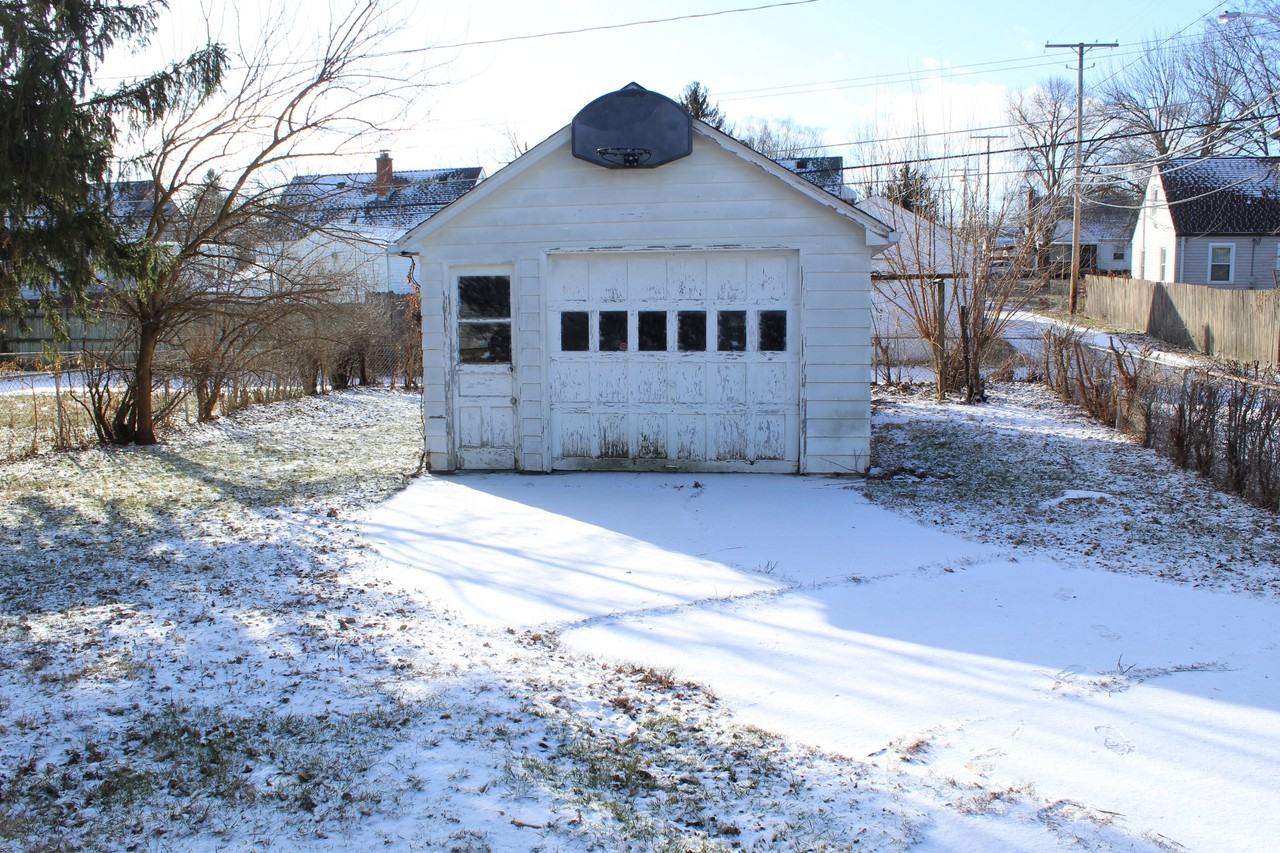 1749 Piedmont Rd #1 - Photo 5 of 26