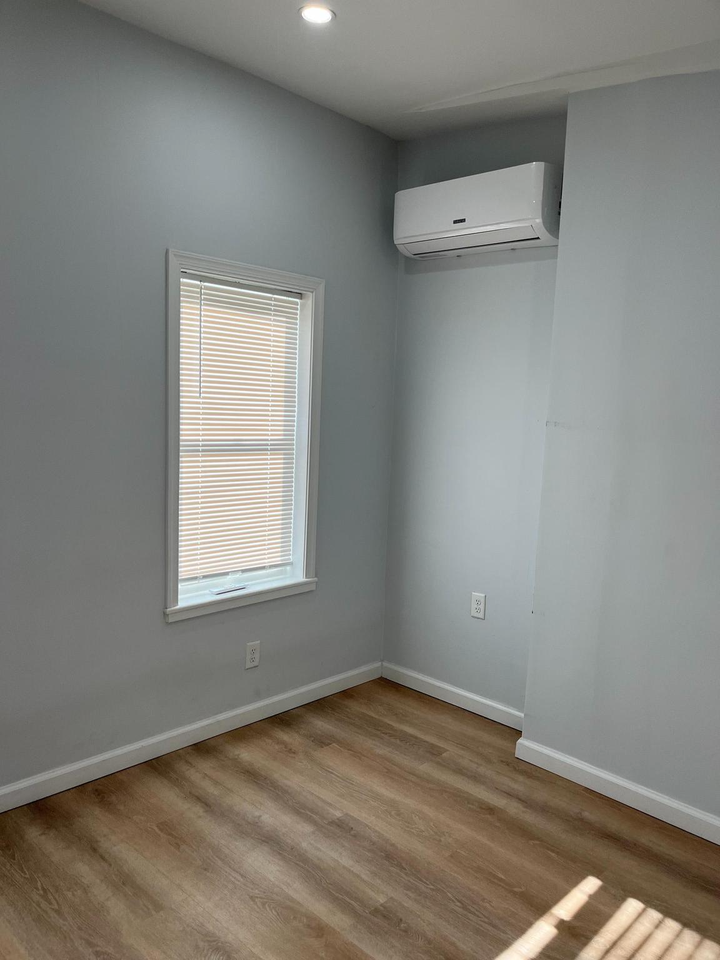 1705 Tulip Street - 11205 Maple Avenue1205 Maple Avenue #1 - Photo 4 of 19