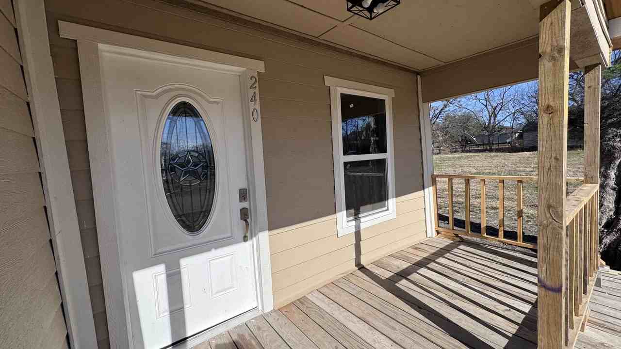 240 W Marshall St #1 - Photo 2 of 22