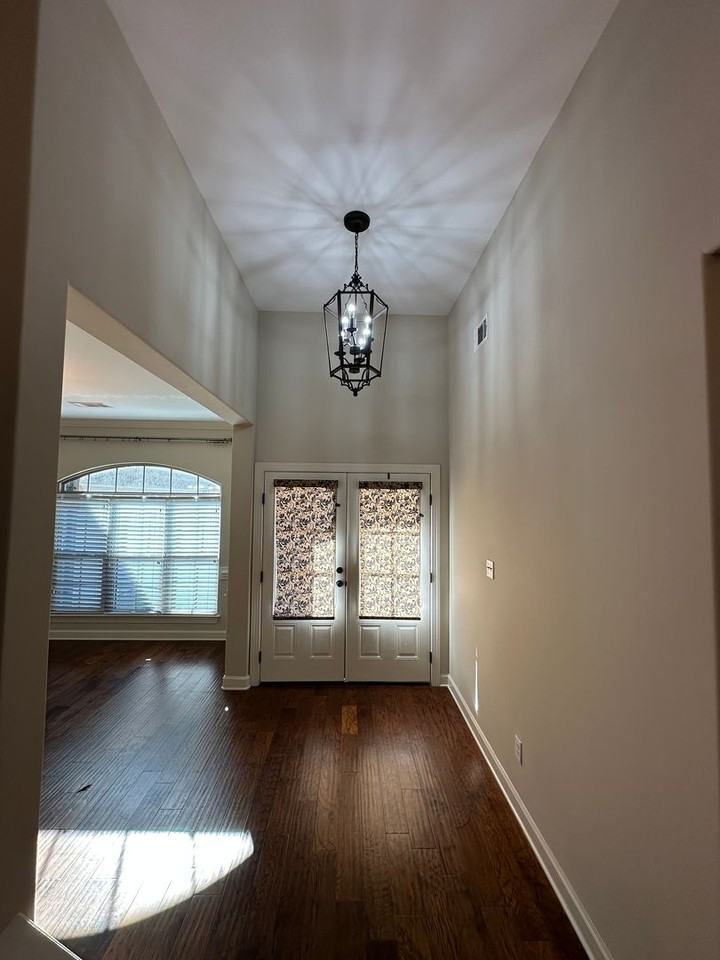 7294 Old South Dr - Photo 2 of 35