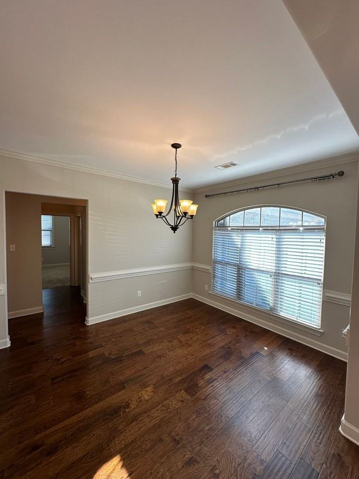 7294 Old South Dr - Photo 4 of 35