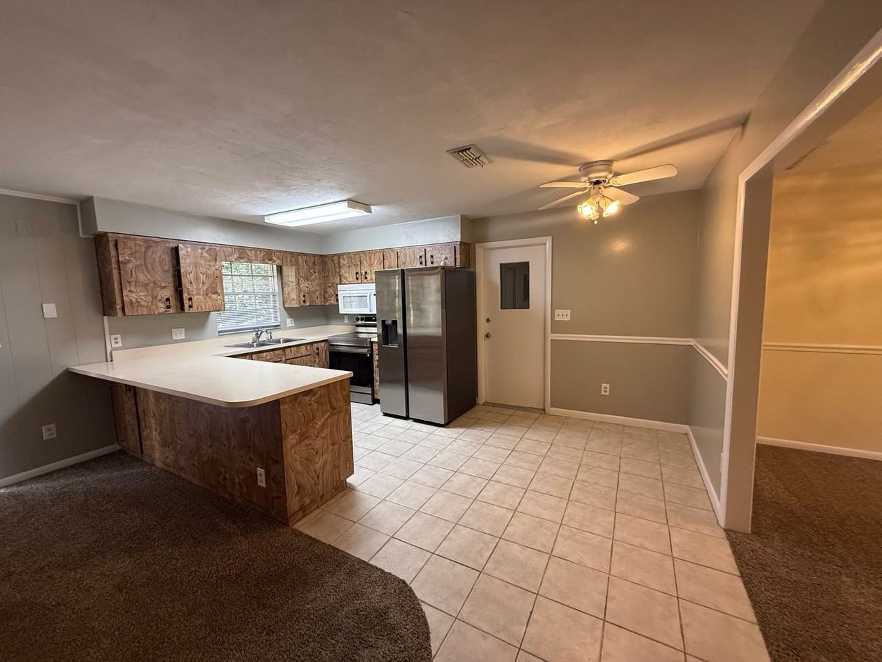 1100 Sw 20th Pl - Photo 4 of 17